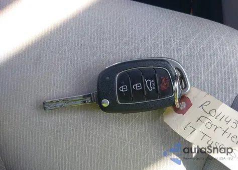 2017 Hyundai Tucson Se из США, поврежденный, VIN KM8J23A45HU340312